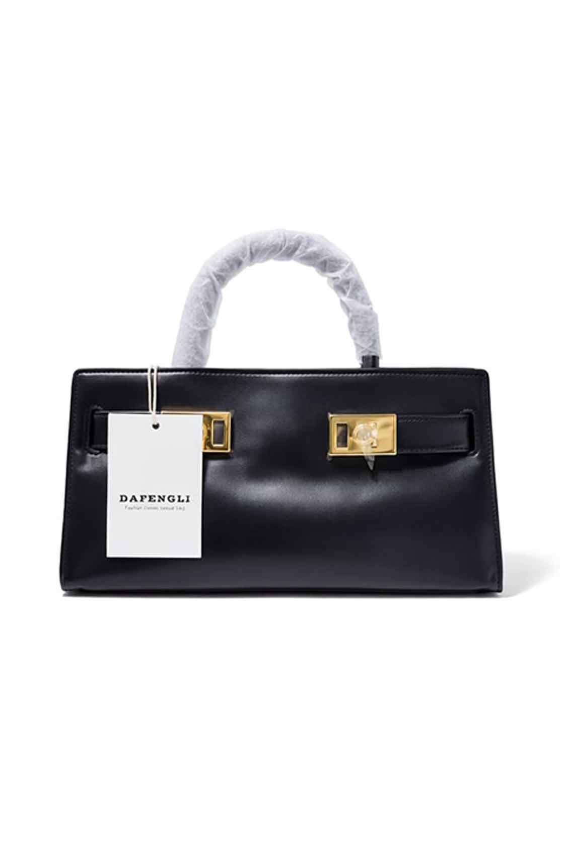 Chain Pouch With Strap c